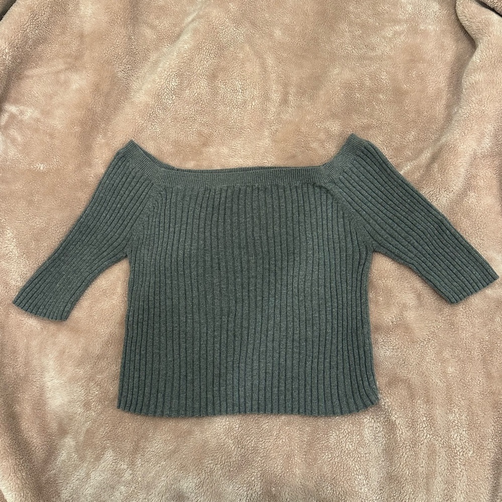Kendall and Kylie Gray ribbed sweater top